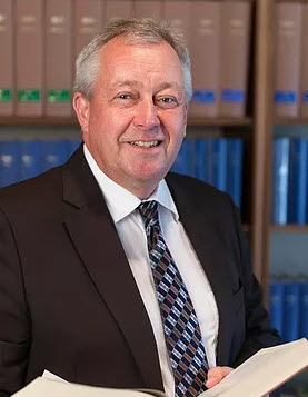 Rechtsanwalt    Achim Süllwald