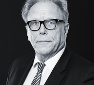 Rechtsanwalt    Gerhard Hoof