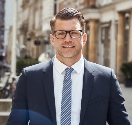 Rechtsanwalt   Jonathan zur Nieden