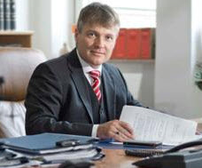 Rechtsanwalt  Dr.  Matthias Maack