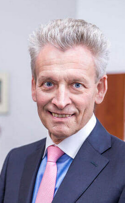 Rechtsanwalt  Dr.  Peter Helkenberg