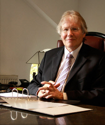 Rechtsanwalt  Dr.  Stephan Heichele