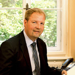 Rechtsanwalt    Tomas Hacker