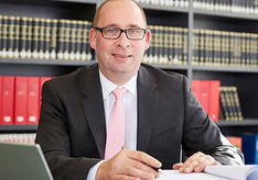 Rechtsanwalt und Mediator  Dr.  Sebastian Kottke