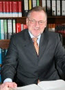 Rechtsanwalt und Notar    Clemens Recker