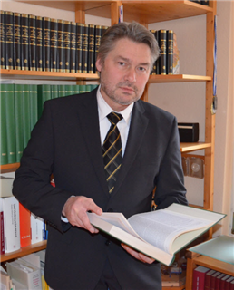 Rechtsanwalt und Notar    Dietmar Wölker