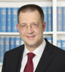 Rechtsanwalt und Notar  Dr. jur.  Frank Martens