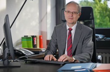Rechtsanwalt und Notar Jochen Störmer