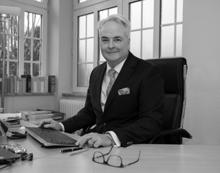 Rechtsanwalt und Notar   Jörg Stein