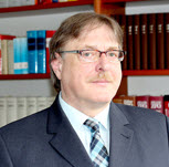 Rechtsanwalt und Notar    Michael Wiechert