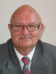 Rechtsanwalt und Notar    Peter Menzel