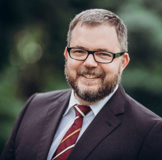 Rechtsanwalt und Notar   Sebastian Hölscher