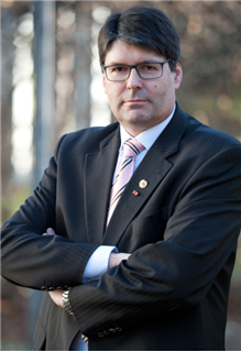 RA u. Notar  Stephan Grigat, 32791 Lage, Hindenburgstr. 2