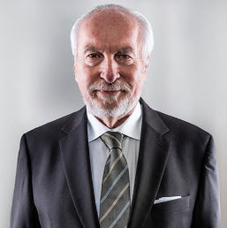 Rechtsanwalt und Notar a.D.   Herrmann Doerr