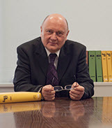 Rechtsanwalt und vereidigter Buchprüfer   Manfred Hessel