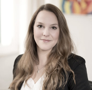 Rechtsanwältin   Anna-Lena Stoltefuß