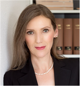 Rechtsanwältin   Anne-Marie Skuqi