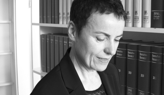 Rechtsanwältin   Barbara Pfeifer