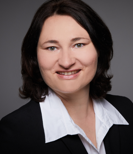 Rechtsanwältin   Christine Hainzinger