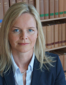 Rechtsanwältin    Diana Schumacher