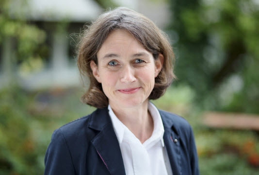 Rechtsanwältin   Iris Woerner