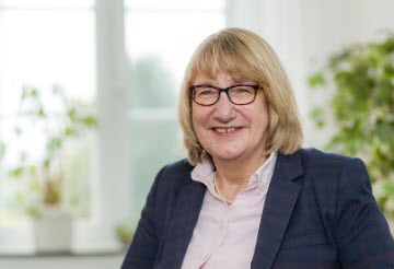 Rechtsanwältin   Karola Brandt
