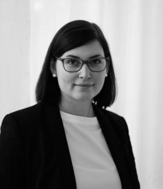 Rechtsanwältin   Stephanie Jäger