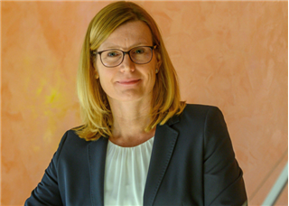 Rechtsanwältin  / Magisterin der Verwaltungswissenschaften  Vera Gräff