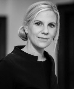 Rechtsanwältin und Notarin Dr. jur. Christine Dolle