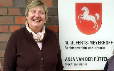 Rechtsanwältin und Notarin    Margret Ulferts-Meyerhoff