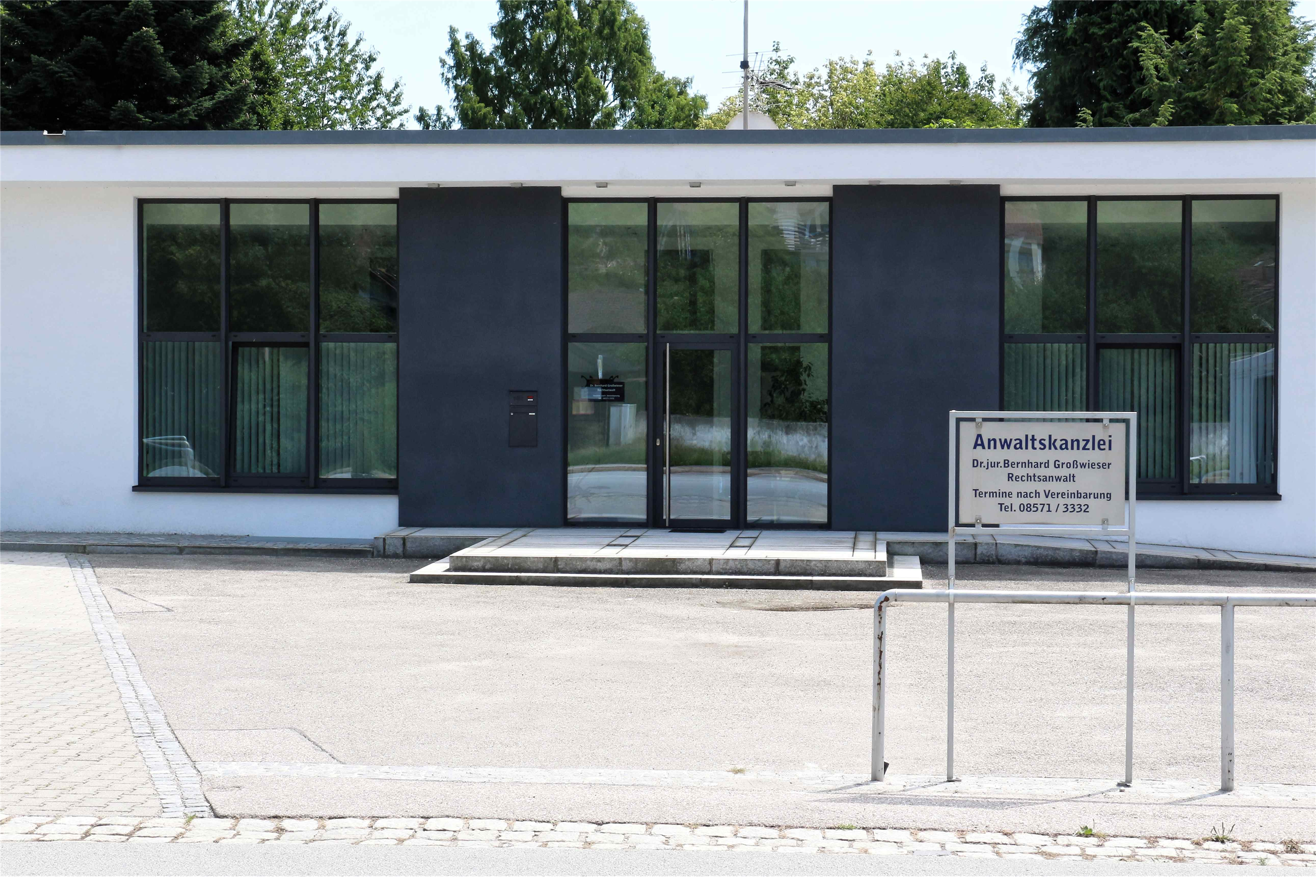 Rechtsanwalt Dr. jur. Bernhard Großwieser